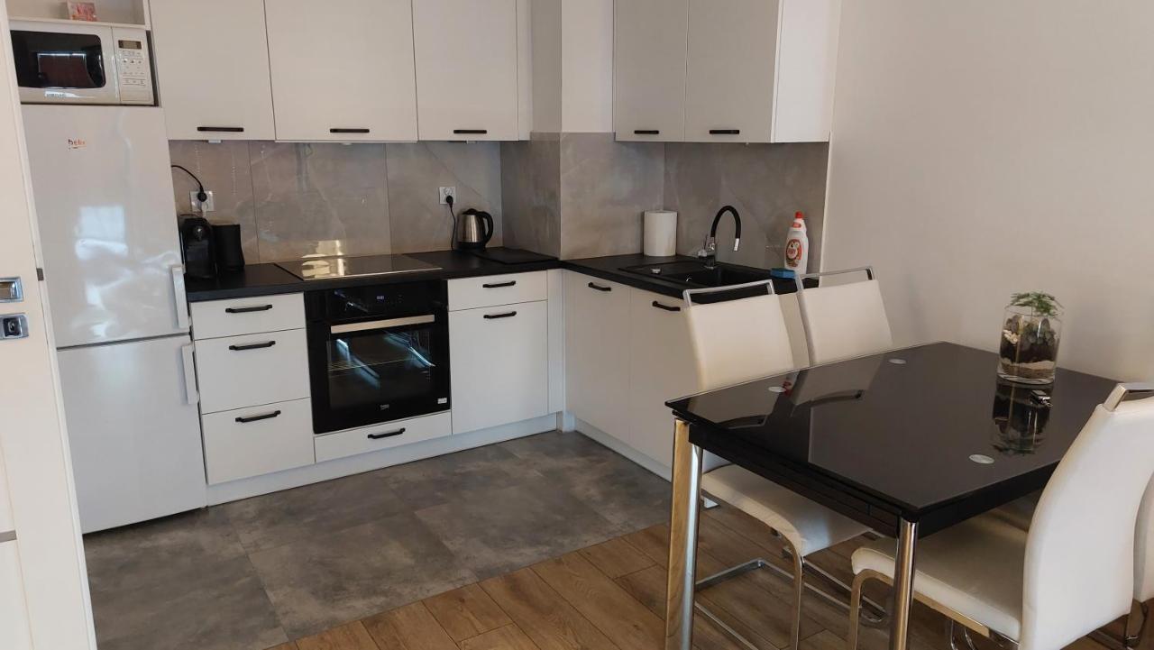 Jasmin Arkadia Apartamento Varsóvia Exterior foto